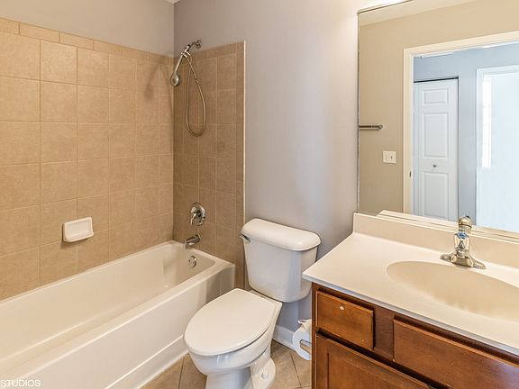4th image of 647 Metropolitan Way Unit 411