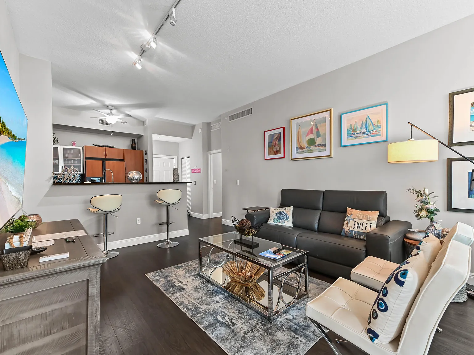 2 bed, 2.0 bath, 1265 sqft, $2,500 — Photo 3