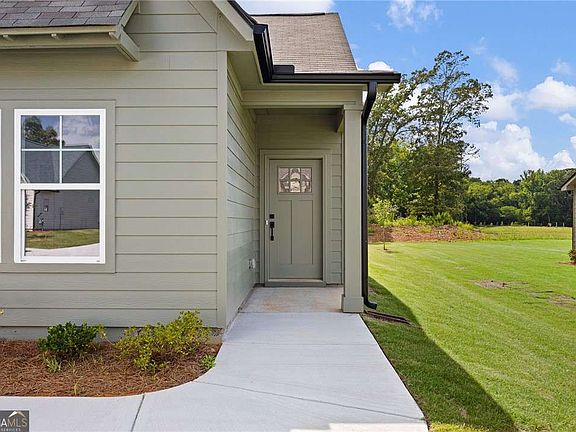 4th image of 106 Winston Way