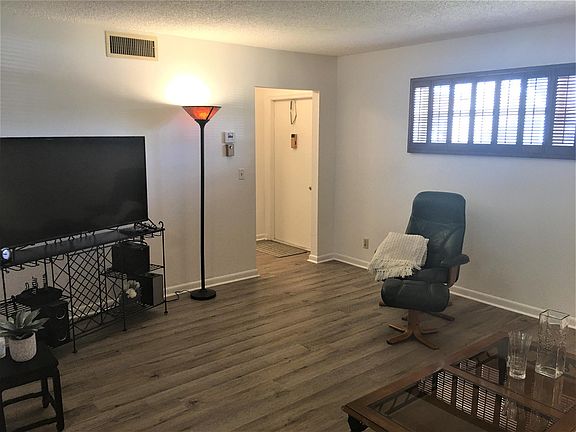 5th image of 24 Colonial Club Dr APT 103