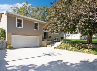 2914 Pleasant St, West Des Moines, IA 50266