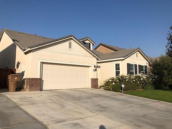 2nd image of 10418 Mustang Peak Dr