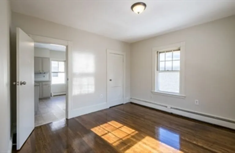 11 Shawmut St — Photo 9