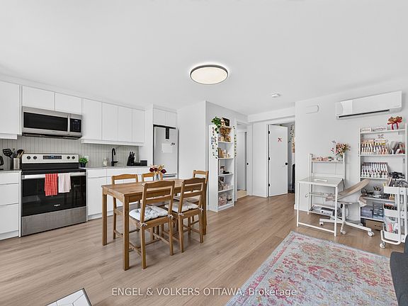 3rd image of 117 Carruthers Ave #D