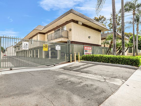 3rd image of 3523 W Savanna St #13