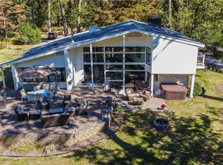 2 Golf Club Rd, Saint James, NY 11780