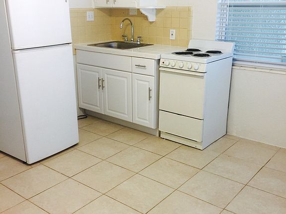 2nd image of 338 7th St N APT 3