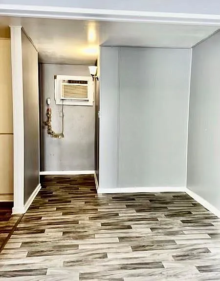 1907 Avenue C #4 — Photo 24