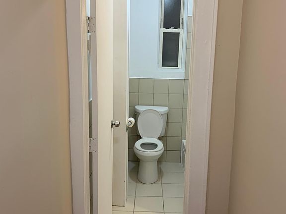 5th image of 230 Quincy Ave #4