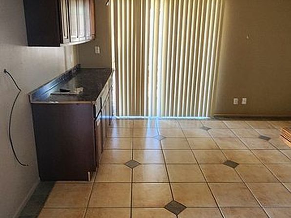 1516 W Shangri La Rd