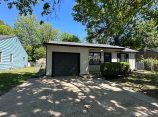 1040 S Edgemoor Ave, Wichita, KS 67218