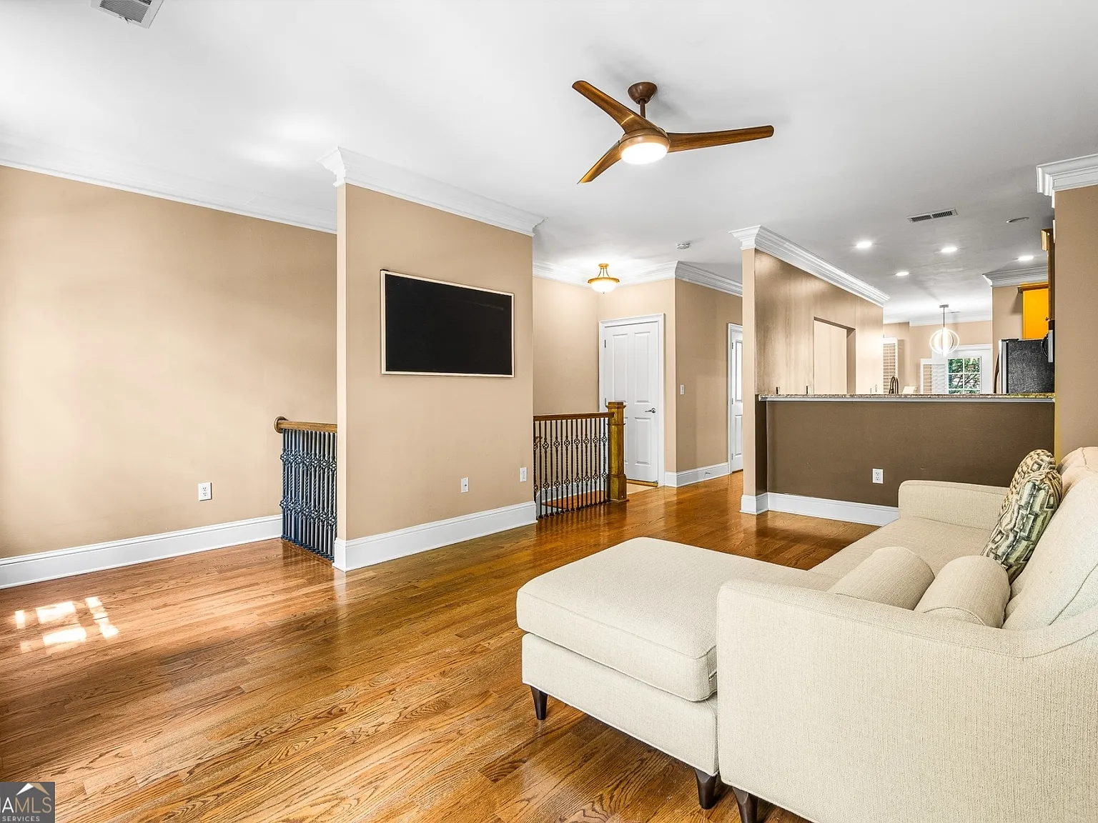 2 bed, 2.5 bath, 1686 sqft, $2,895 — Photo 4