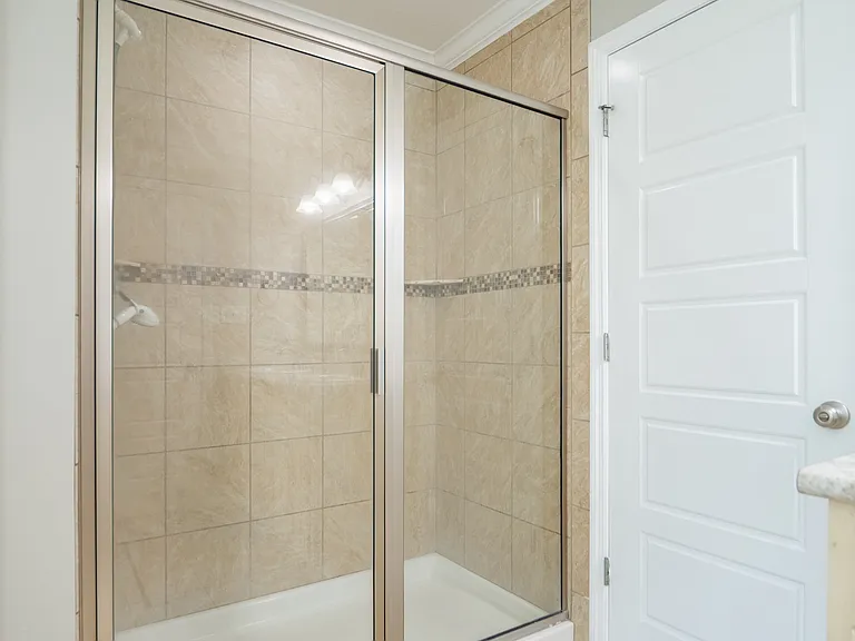 4251 Shadow Garden Dr — Photo 23