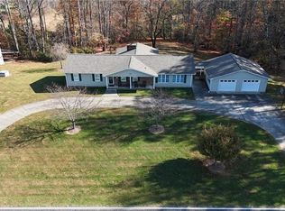 524 Round Peak Church Rd, Mount Airy, NC 27030