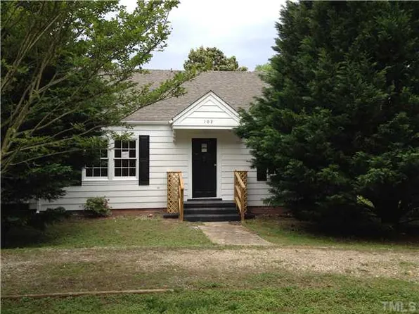 102 Saint Marys St, Garner, NC 27529