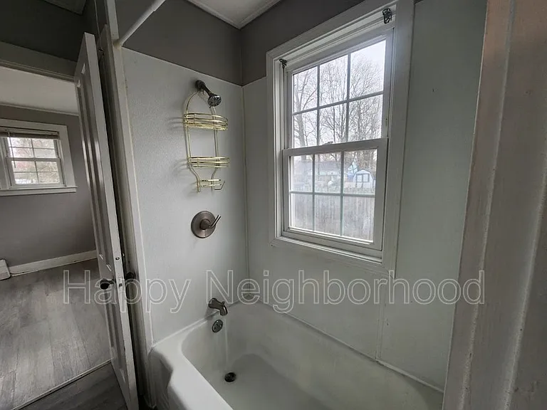 46 Maple St #3 — Photo 7