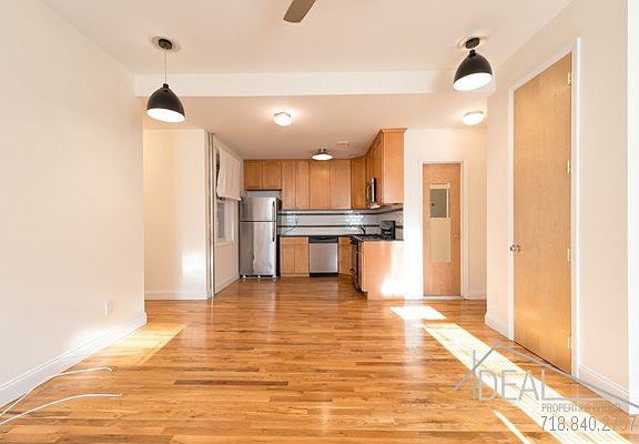 2nd image of 351 13th St APT 3R