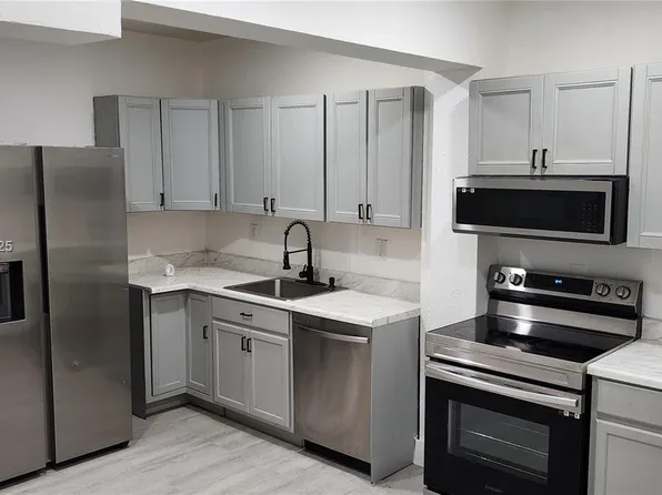 1821 NW 185th St, Miami Gardens, FL 33056