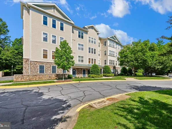 310 High Gables Dr APT 307, Gaithersburg, MD 20878
