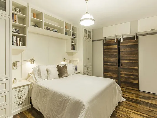 Sold by Sotheby's International Realty | media 18