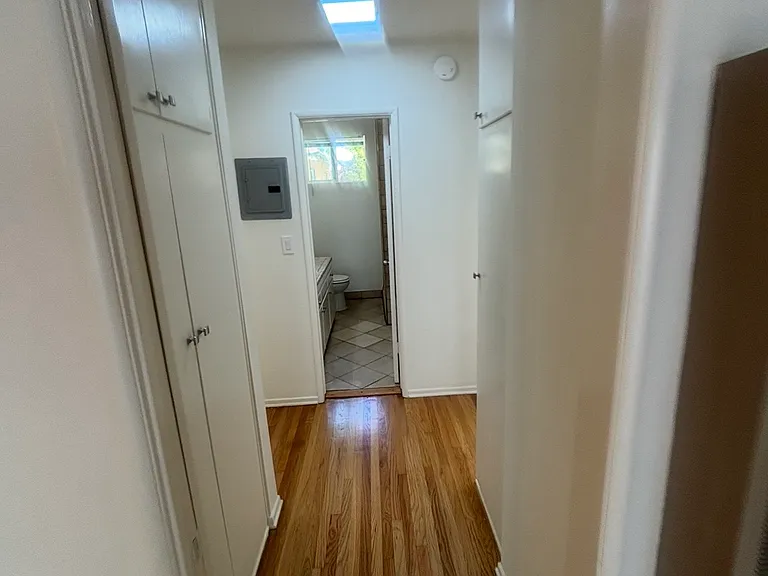 1012 Carol Dr #6 — Photo 2