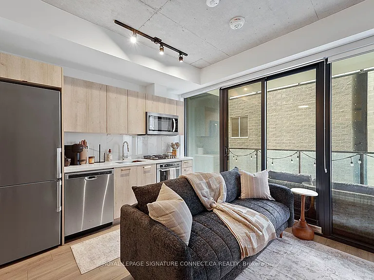 458 Richmond St W #308 — Photo 5