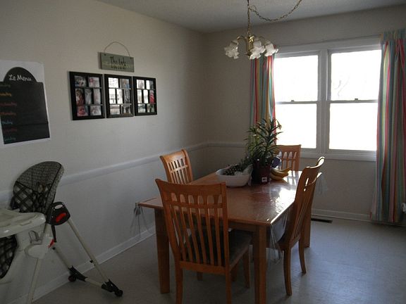 3rd image of 1340 Whitney Ave Ste A