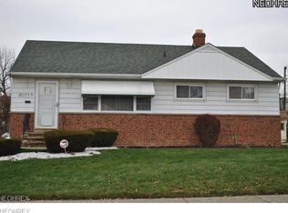 20715 Applegate Rd, Maple Hts, OH 44137