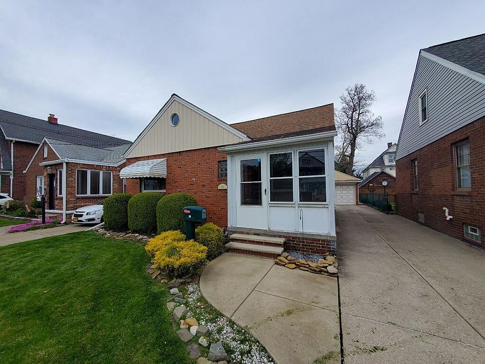 1st image of 36 Lorraine Ave