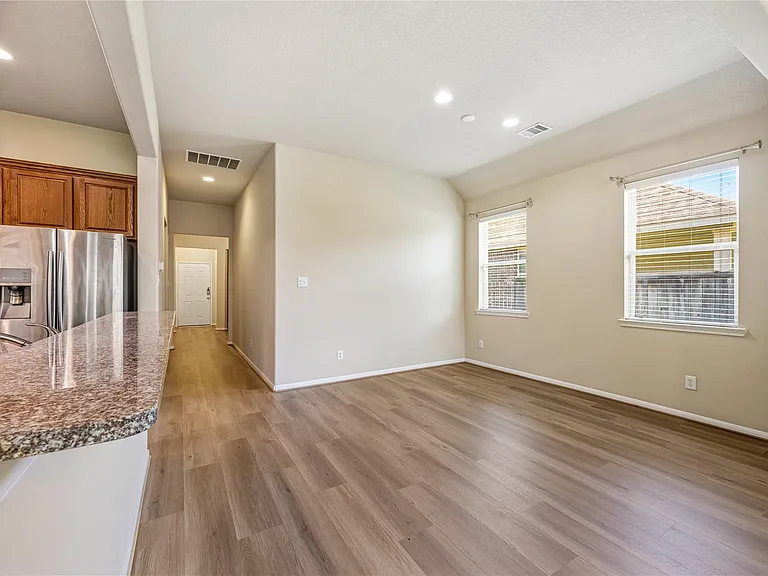 39 Butternut Grove Pl — Photo 7