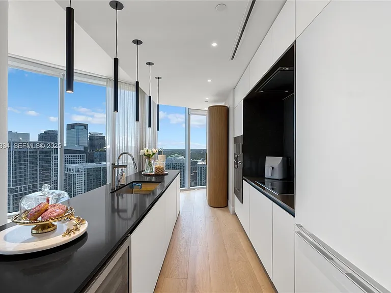 300 Biscayne Boulevard Way #4707 — Photo 5