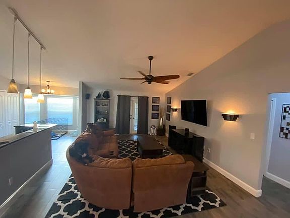 3rd image of 1095 Egret Lake Way