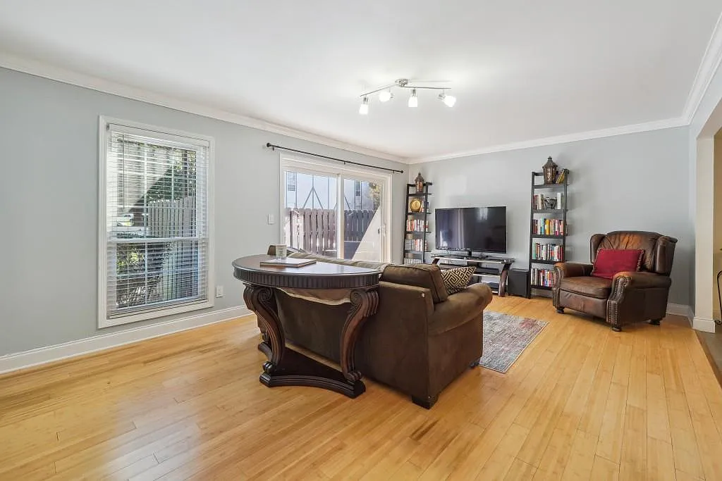 2 bed, 1206 sqft, $1,850 — Photo 2
