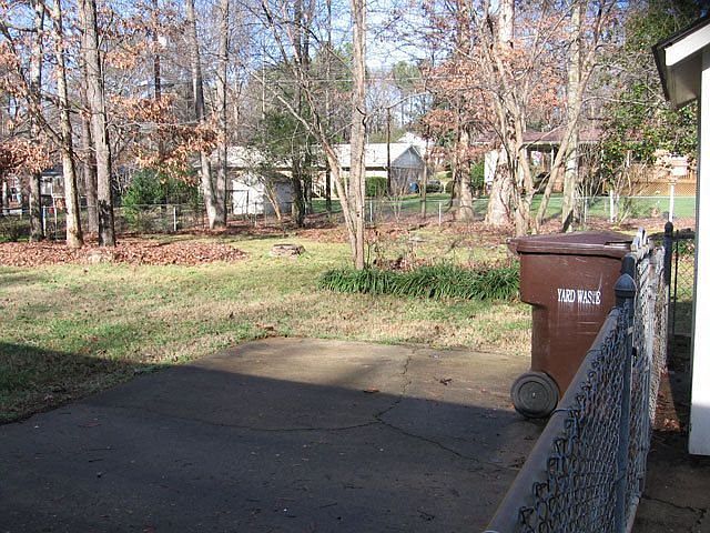 2nd image of 4416 Regis Ave
