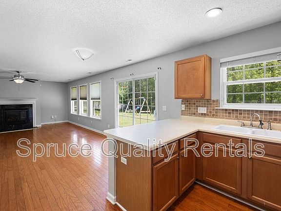 4th image of 5551 Spindlewood Ct