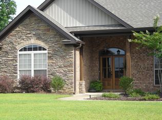 11631 Glenwood Cir, Northport, AL 35475