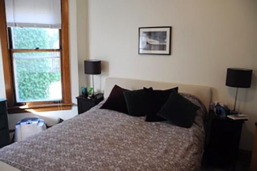 2nd image of 5828 N Wayne Ave #2