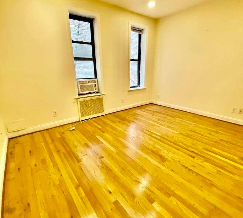 1st image of 1590 York Ave APT 3