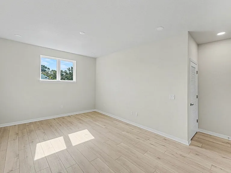 2549 Mario Way — Photo 13