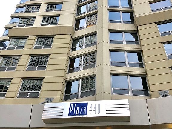 2nd image of 440 N Wabash Ave APT 2011