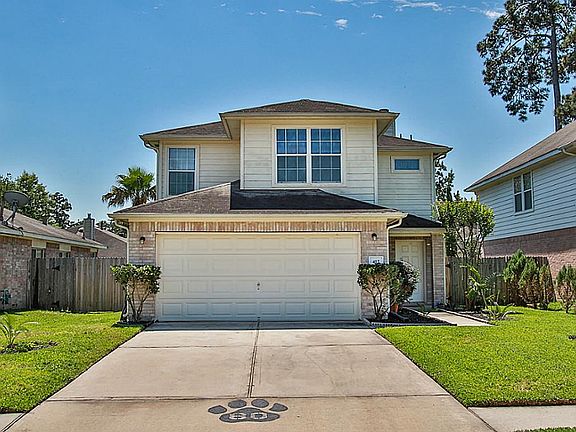 2nd image of 412 Mystic Glen Loop