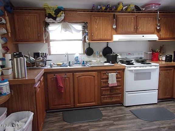 5th image of 111&113 Seifert St