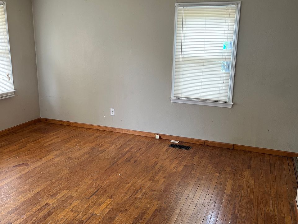 1st image of 8415 Park Ave