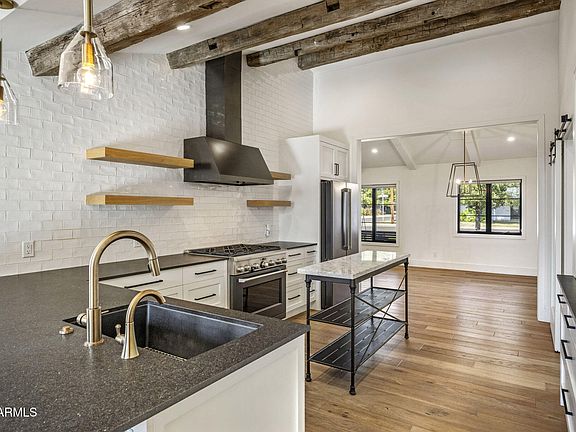 2nd image of 3727 E CLARENDON Avenue
