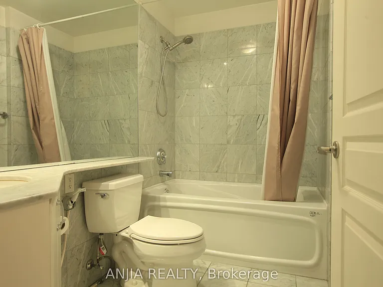 1121 Bay St #805 — Photo 10