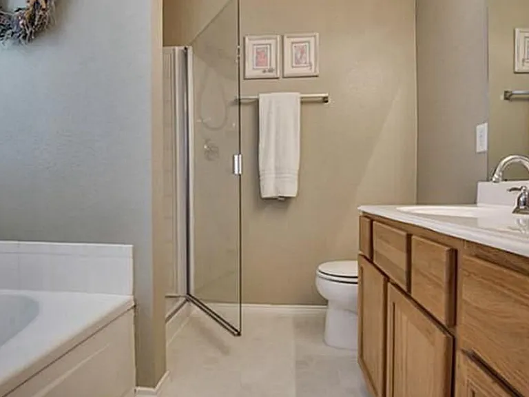 10205 Benwick Dr — Photo 14