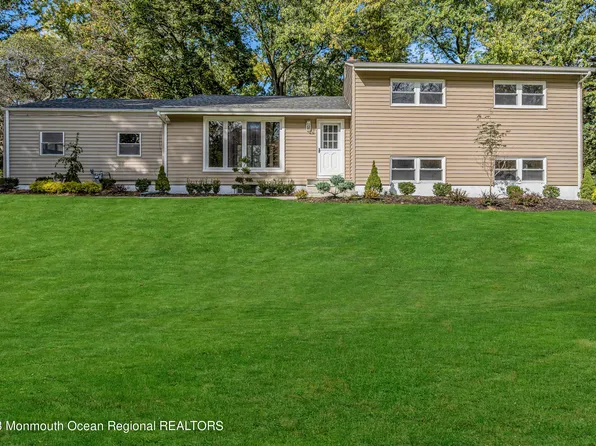 19 Homestead Parkway E, Tinton Falls, NJ 07724