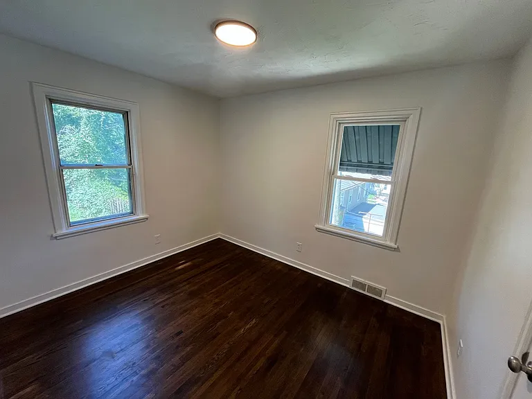 4819 Wirt St — Photo 11