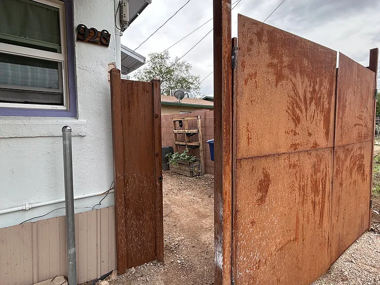 928 S Railroad Ave — Photo 5