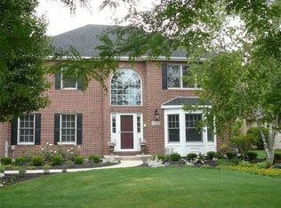 1360 Millview Dr, Batavia, IL 60510